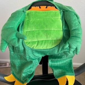 Dog Dinosaur Costume / LARGE / NEW WITH TAGS.